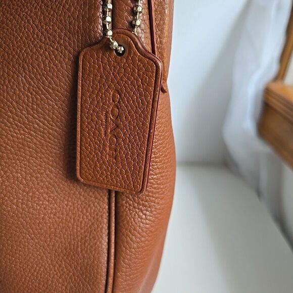 EUC Coach Sutton Hobo No. 35593 in Saddle Brown Pebbled Leather 12"x10"x3" - Picture 4 of 15